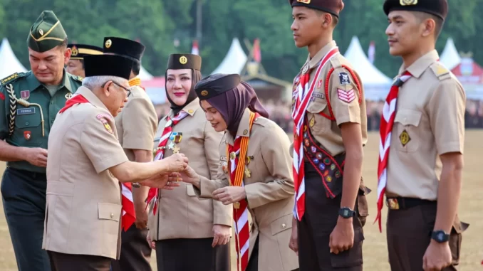Lencana Karya Bakti
