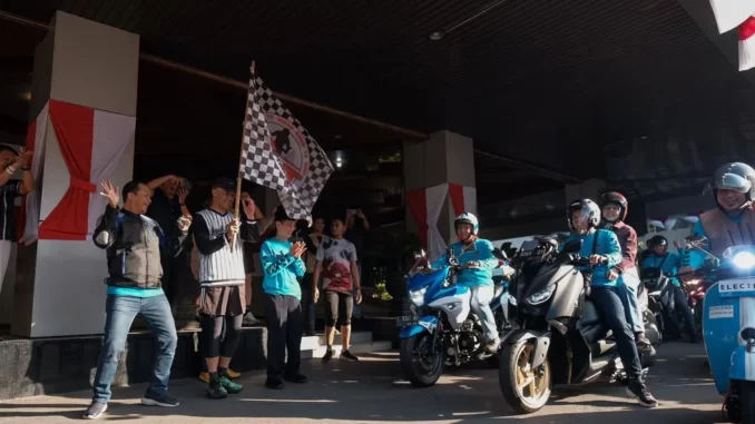 Touring Gayeng