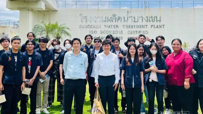 Pertukaran Mahasiswa UNS dengan Mahasiswa Thailand Pertukaran Mahasiswa UNS dengan Mahasiswa Thailand