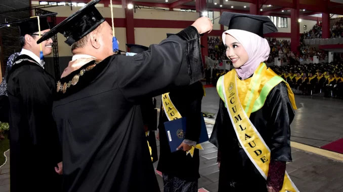 Wisuda Unsoed ke-150 Wisuda Unsoed ke-150