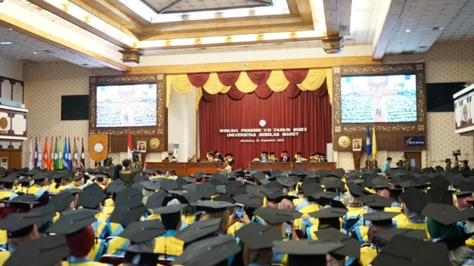 Wisudawan UNS Wisudawan UNS