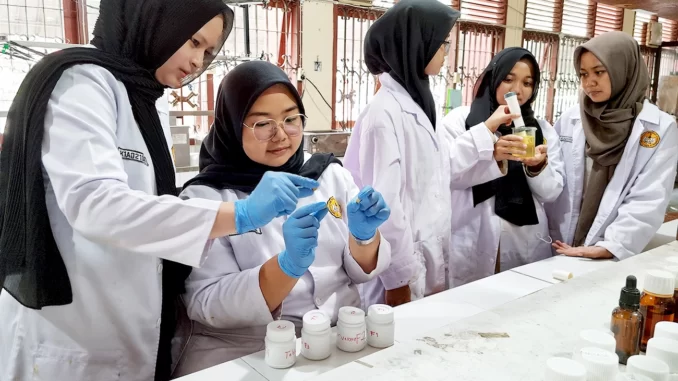 Obat Daun Kersen