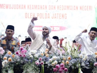 Ahmad Luthfi Polda Jateng Bersholawat