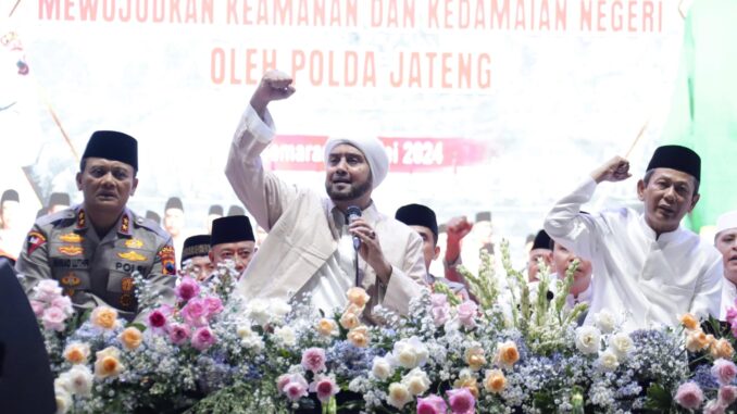 Ahmad Luthfi Polda Jateng Bersholawat