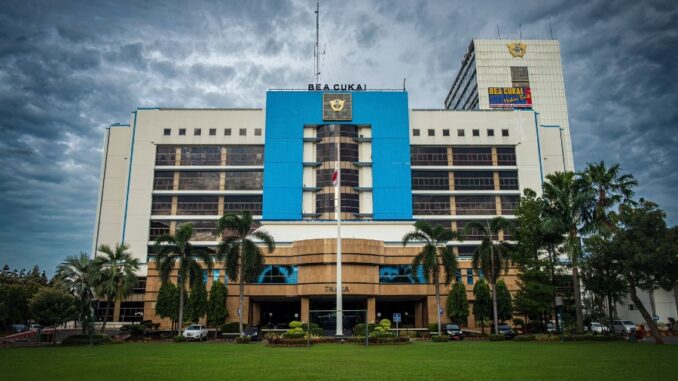 Peran Bea Cukai Menjaga Perekonomian Nasional Peran Bea Cukai Menjaga Perekonomian Nasional