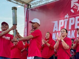 Berkobar! Rombongan Pelari Estafet PDIP Bawa Api Abadi dari Mrapen hingga Ancol