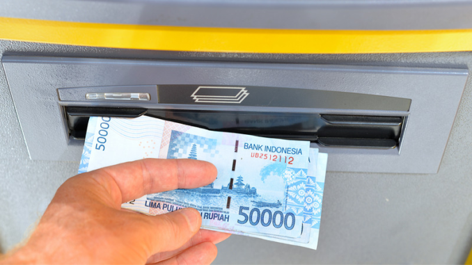 Ambil uang tanpa ATM BCA