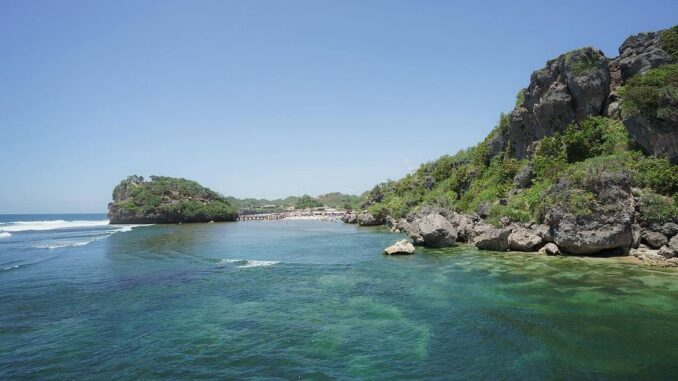 Pantai Krakal, Ngestirejo, Tanjungsari, Gunungkidul