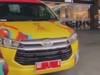 Mobil Dinas Gibran Diparkir di Solo Paragon Mall: Festival Kuliner Pecinan Nusantara Berlangsung