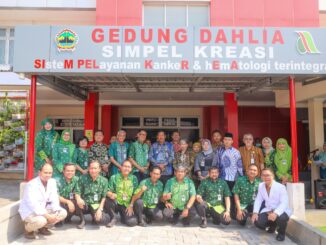 Penjabat (Pj) Gubernur Jawa Tengah Nana Sudjana meresmikan Sistem Layanan Kanker Terintegrasi (Simpel Kreasi) di Rumah Sakit Umum Daerah (RSUD) dr Adhyatma, Semarang pada Selasa, 23 Juli 2024.