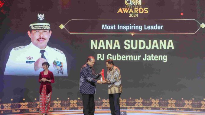 Catatkan Kinerja Positif, Nana Sudjana Raih Penghargaan Most Inspiring Leader
