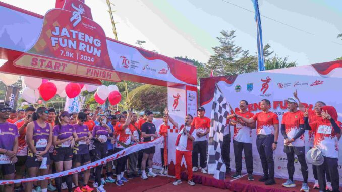 Gelaran Fun Run Hari Jadi ke-79 Provinsi Jateng Disambut Antusias Ribuan Peserta