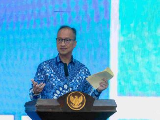 Menteri Perindustrian Agus Gumiwang Kartasasmita