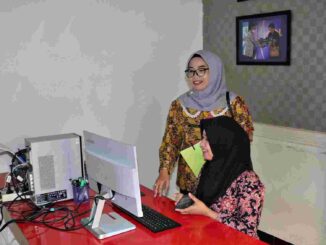 Pembaca Berita Radio Profesional