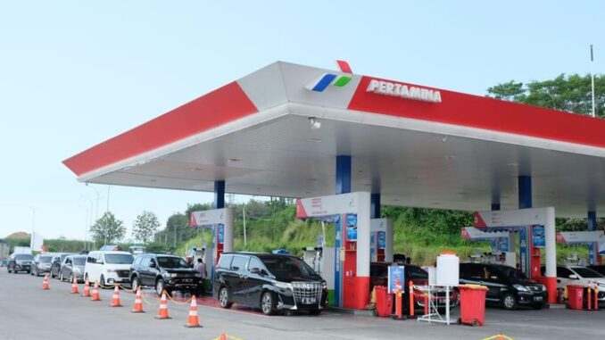SPBU Pertamina Pertamina Resmi Naikkan Harga BBM Nonsubsidi Berikut Daftar Harga Terbaru