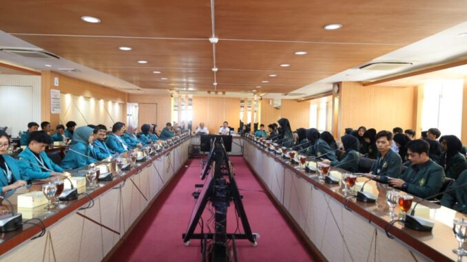 Mahasiswa Unissula dan Unwahas Kunjungi DPRD Jateng, Bahas Peran dalam Pembangunan Daerah