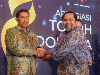 Nana Sudjana Raih Penghargaan pada Apresiasi Tokoh Indonesia 2024