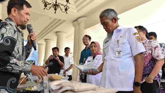Sekretaris Daerah Provinsi Jawa Tengah, Sumarno pada saat temu usaha dan talkshow "Low Carbon Rice for Sustainable Food" di Wisma Perdamaian Semarang, Rabu, 23 Oktober 2024.