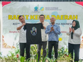 Wakil Ketua DPRD Jateng Mohammad Saleh saat mendampingi kunjungan Mendukbangga/BKKBN Wihaji, Donohudan, Boyolali, (25/02/2025)