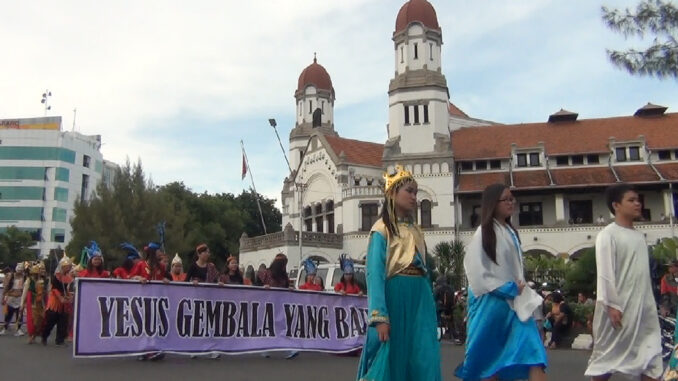 karnaval-paskah