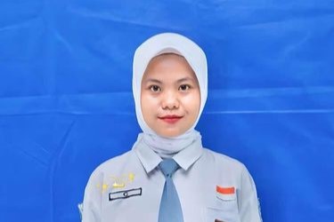 Remaja yang memiliki nama unik, C.