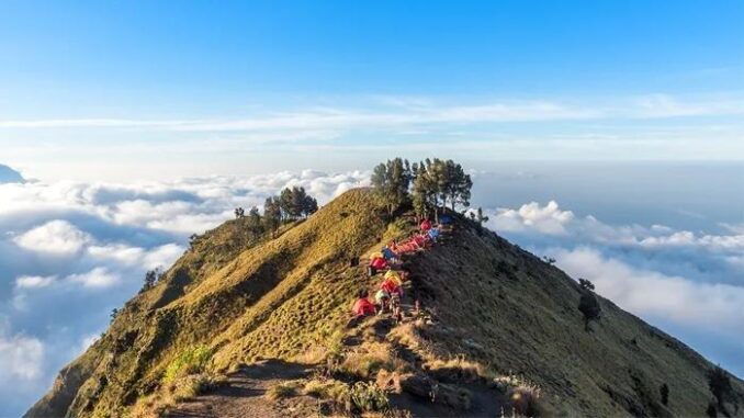 keliling-desa-wisata-kembang-kuning-sambil-menikmati-keindahan-lanskap-gunung-rinjani
