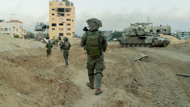 tentara-israel-memasuki-jalur-gaza-di-tengah-konflik-yang-sedang-berlangsung-antara-israel-dan-kelompok-islam-palestina-hamas--2_169