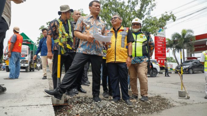 Fokus Infrastruktur, Pemprov Jateng Terus Kebut Perbaikan Jalan pada 2025