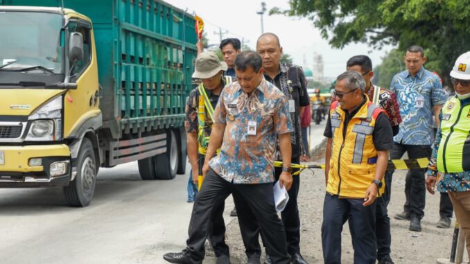 Fokus Infrastruktur, Pemprov Jateng Terus Kebut Perbaikan Jalan pada 2025 