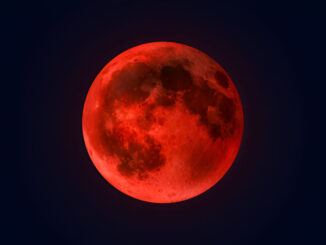 Ilustrasi Blood Moon