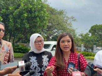 Wartawan CNN Indonesia, Diana Valencia, telah mendapatkan kartu identitas (ID) peliputan Istana setelah pertemuan dengan Biro Pers Sekretariat Presiden di Kompleks Istana Kepresidenan Jakarta, Senin (29/9/2025).