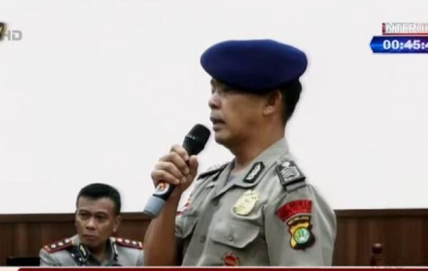 Bripka Rohmat personel Brimob Polri yang mengendarai rantis meminta maaf kepada keluarga driver ojol Affan Kurniawan (Tangkapan Layar))
