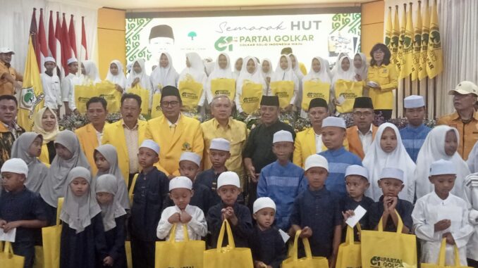 HUT ke-61 Golkar, DPD Jateng Ziarah ke TMP Giri Tunggal dan Bagikan 10 Ribu Paket Sembako HUT ke-61 Golkar, DPD Jateng Ziarah ke TMP Giri Tunggal dan Bagikan 10 Ribu Paket Sembako
