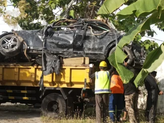 Mobil Mewah Mercedes-Benz Ditemukan Tertimbun Reruntuhan Ponpes Al Khoziny Sidoarjo