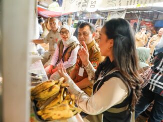Harga bahan pokok naik jelang Nataru, Gubernur Ahmad Luthfi meninjau pasar dan siapkan langkah stabilisasi agar harga tetap terjangkau.