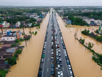 Flood waters in Hat Yai, Songkhla province, Thailand.Photographer: Arun Chonmahatrakool/AFP/Getty Images