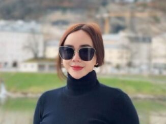 Profil lengkap Aura Kasih, penyanyi dan aktris Indonesia, Simak perjalanan panjang karier, lagu populer, video klip ikonik, diskografi, dan filmografi lengkapnya.
