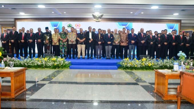 Pengukuhan pengurus KONI Jateng periode 2025–2029 di Gedung Gradhika Bhakti Praja, Jumat (5/12/2025).
