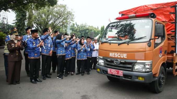 Gubernur Jateng Kirim Bantuan untuk Korban Bencana ke Sumatera Senilai Rp1,3 Miliar