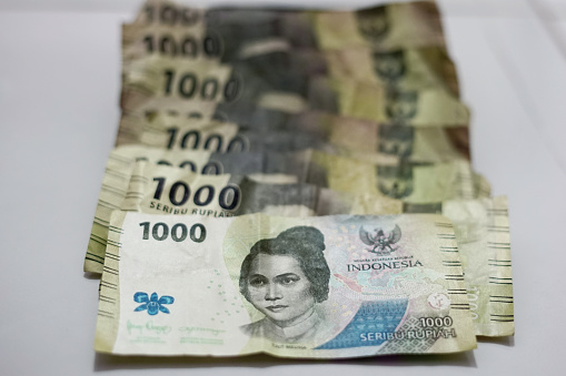 Rupiah Melemah ke Rp16.935 per Dolar AS, Pasar Soroti Defisit APBN 2026