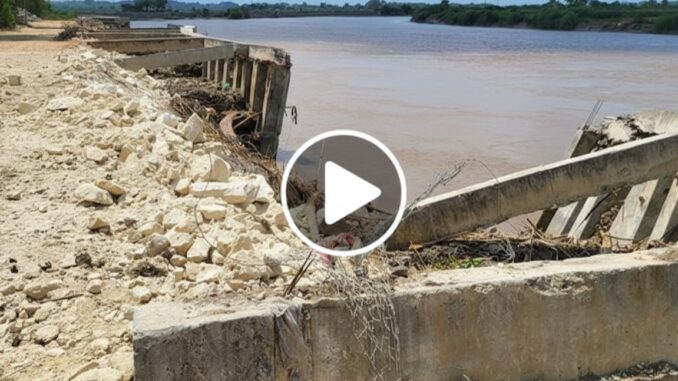 Viral! Belum Genap Setahun Proyek Tebing Bengawan Solo Bojonegoro Rusak Viral! Belum Genap Setahun Proyek Tebing Bengawan Solo Bojonegoro Rusak