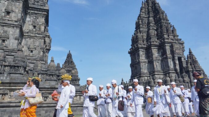 Sekitar 35 ribu umat Hindu dari berbagai daerah akan mengikuti Tawur Agung Kesanga Nasional 2026 di Candi Prambanan pada 18 Maret, jelang Hari Raya Nyepi Saka 1948.