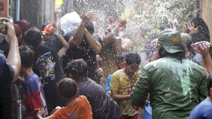 Gebyuran Bustaman 2026: Festival Perang Air Tradisi Semarang Gebyuran Bustaman 2026: Festival Perang Air Tradisi Semarang