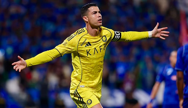 Cristiano Ronaldo mengakhiri mogok main dan langsung Comeback cetak gol untuk Al Nassr vs Al Fateh , memecahkan rekor di usia 41 tahun sekaligus memanaskan kontroversi PIF dan target 1.000 gol.
