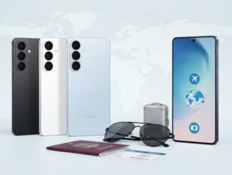 Smartphone flagship siap traveling: ponsel berkelas yang siap dengan paspor, boarding pass, dan koper kabin, Samsung Galaxy S26 sebagai teman untuk liburan dan kerja remote 2026. (istimewa)