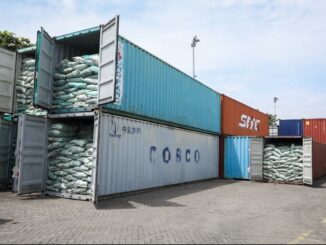 Bea Cukai Tanjung Emas menggagalkan ekspor ilegal 90,2 ton kratom asal Pontianak tujuan India. Wagub Jateng Taj Yasin dukung penuh penegakan hukum dan pengawasan ketat komoditas ini.