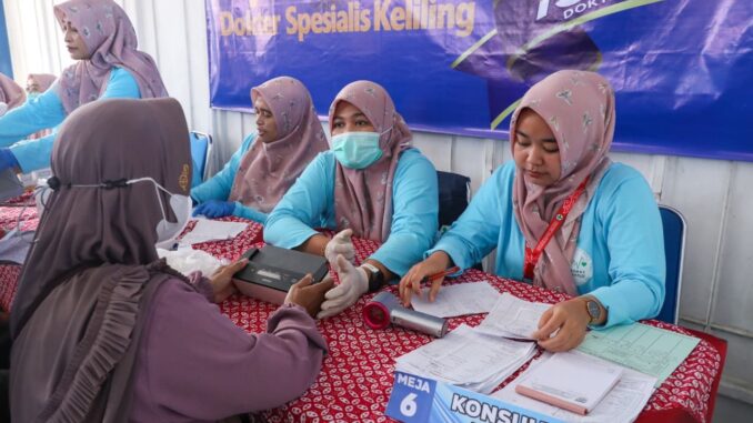 Fasilitas kesehatan pemudik Jateng disiagakan untuk mudik Lebaran 2026, dengan ratusan rumah sakit dan ribuan klinik siap melayani cek kesehatan pengemudi dan pemudik. Fasilitas kesehatan pemudik Jateng disiagakan untuk mudik Lebaran 2026, dengan ratusan rumah sakit dan ribuan klinik siap melayani cek kesehatan pengemudi dan pemudik.
