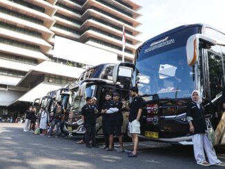 Mudik gratis Indomie untuk pengusaha Warmindo. Ratusan pemudik diberangkatkan dari Semarang, ribuan lainnya menikmati program serupa di berbagai daerah.