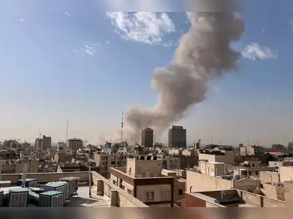 Tiga prajurit AS tewas dalam Operation Epic Fury yang menewaskan Ayatollah Khamenei, sementara Iran membalas dengan rudal ke Israel, Yordania, UEA, Bahrain, Kuwait, dan Qatar.