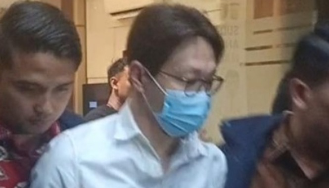 Polda Metro Jaya mengungkap alasan Richard Lee dua kali mangkir pemeriksaan kasus kesehatan dan perlindungan konsumen karena memilih live TikTok promosi Athena.